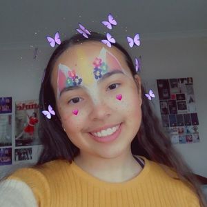 Meet your Posher, Kayla